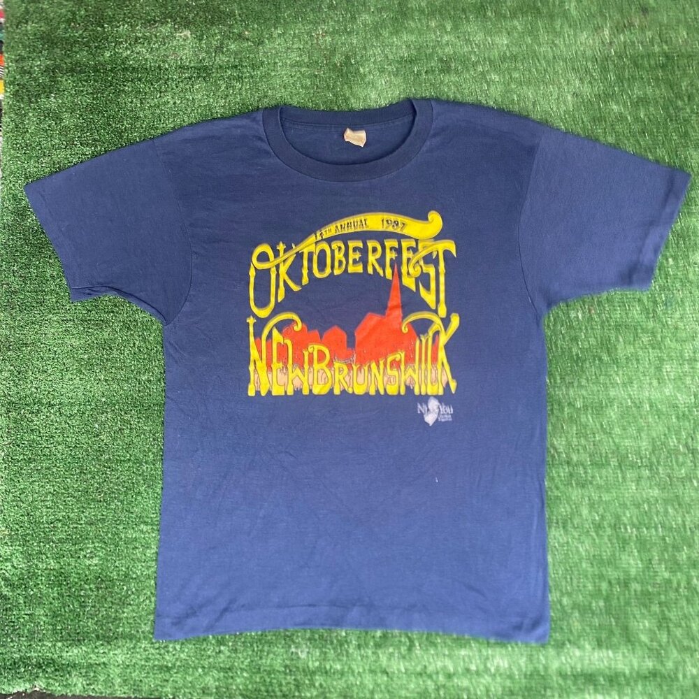 Vintage 1987 Oktoberfest New Brunswick T-Shirt Single Stitch Boxy 80s Grunge